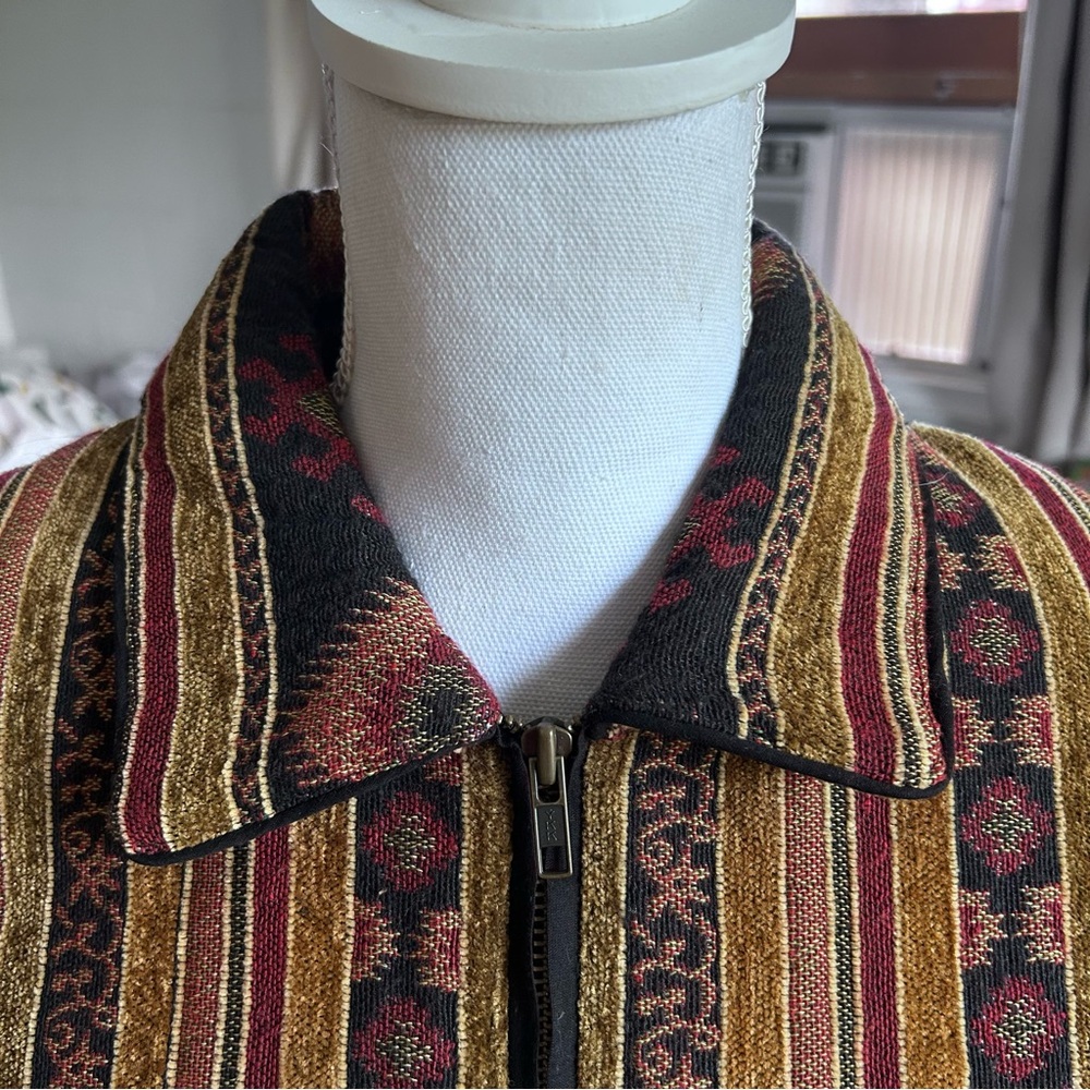 SOHOCOMPAGNE Woven Quilt Coat With Cotton Interior - Picture 4 of 15